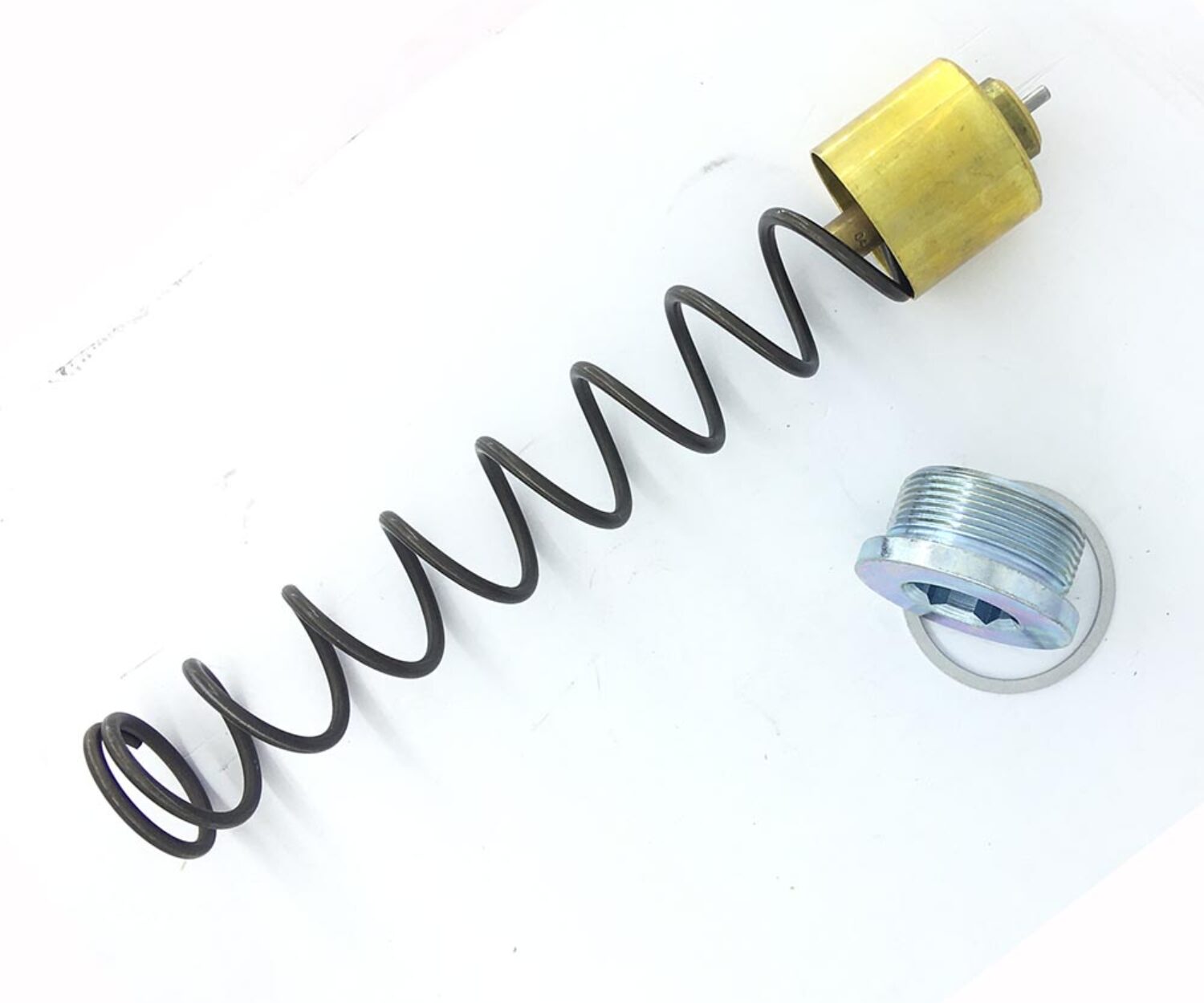 1870860 YAĞ TERMOSTATI ; XF105 CF85IV EURO5 TEMSA SAFİR